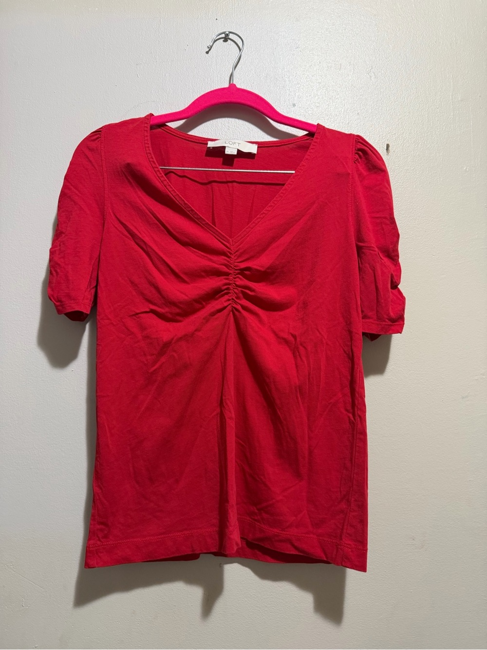 LOFT Pink-Red V-Neck Ruched Short Sleeve Tee
